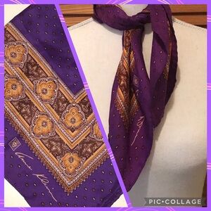 Piece of Scarf as shown Live / as Described